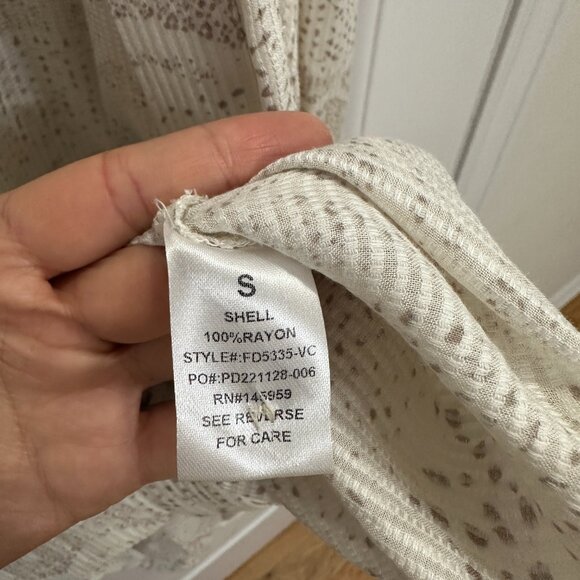 VICI Train of Thought Button Down Shirt - Cream and Brown Size Small Womens - Picture 7 of 11